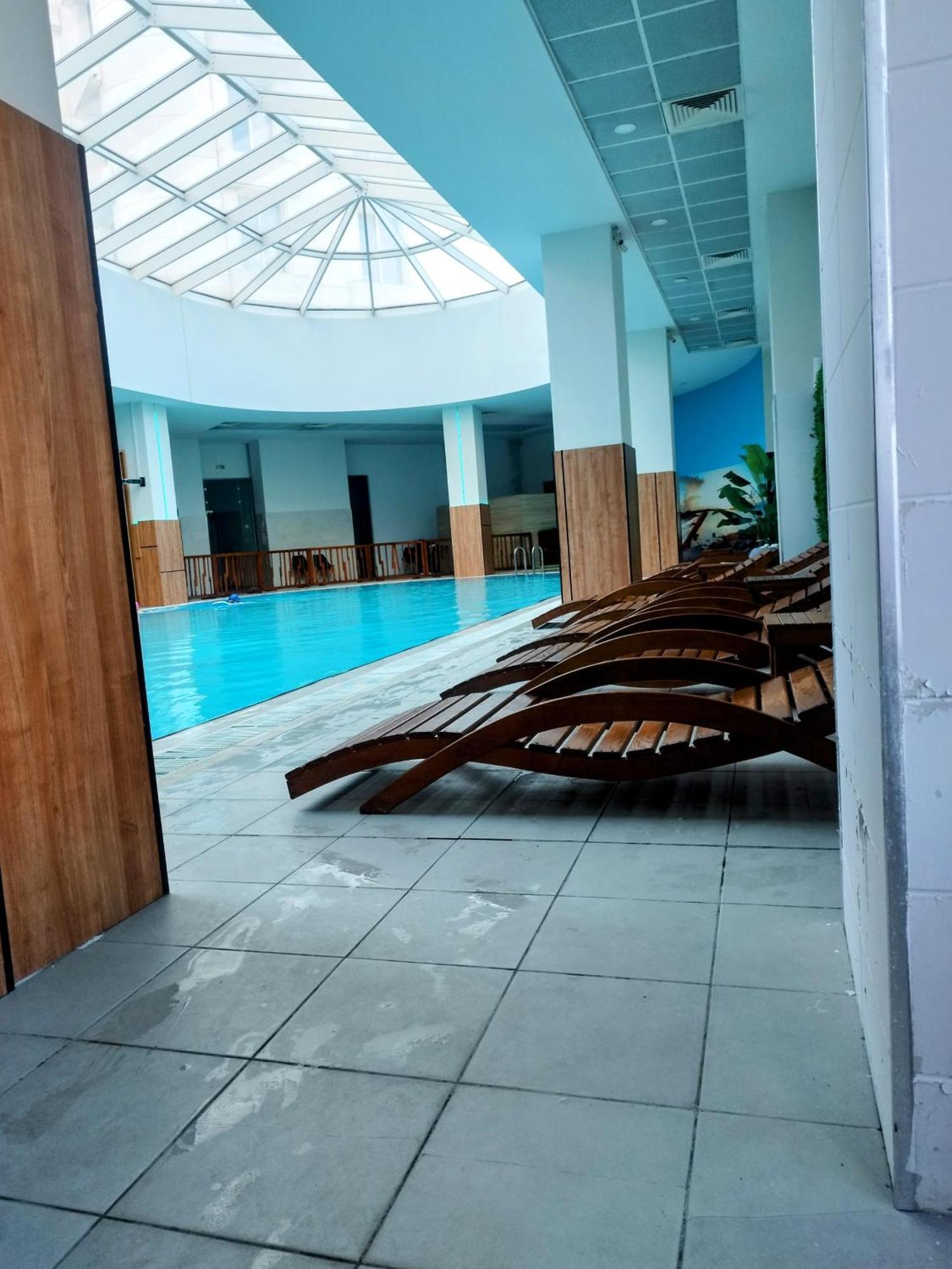 Skopje Sky City 19Th Floor Twin & 12Th Floor & 25Th & 33 Floor Apartments & With Pool & Spa & Gym & Parking Included In Price المظهر الخارجي الصورة