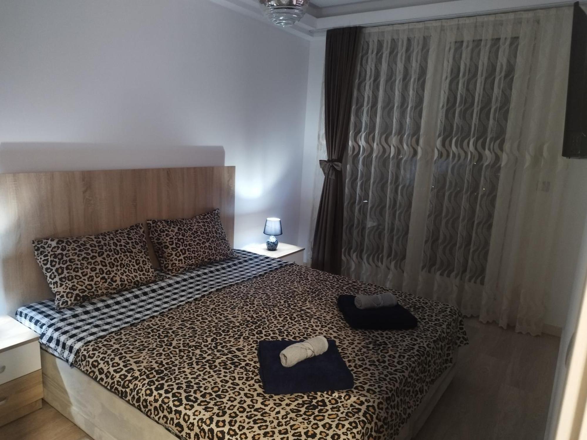 Skopje Sky City 19Th Floor Twin & 12Th Floor & 25Th & 33 Floor Apartments & With Pool & Spa & Gym & Parking Included In Price المظهر الخارجي الصورة